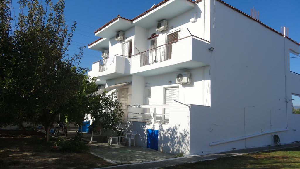 Kostas Family House Lägenhet Káto Ássos Exteriör bild