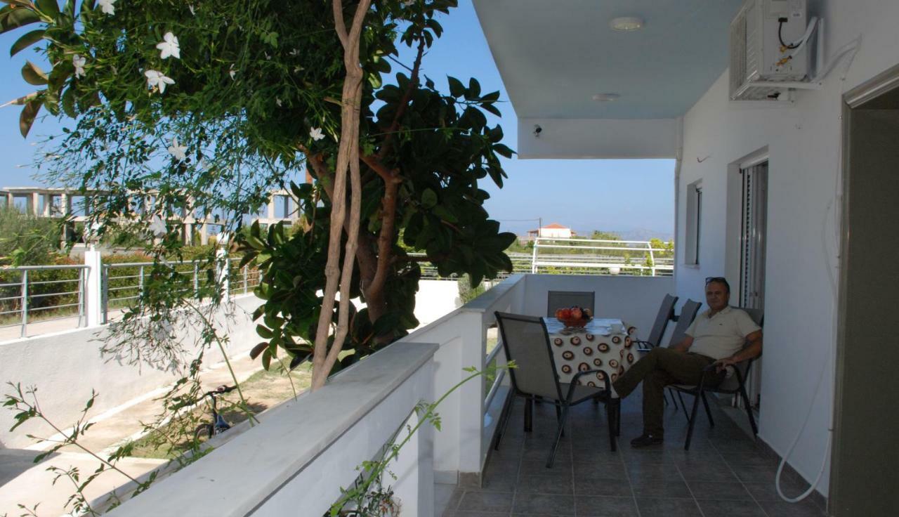 Kostas Family House Lägenhet Káto Ássos Exteriör bild